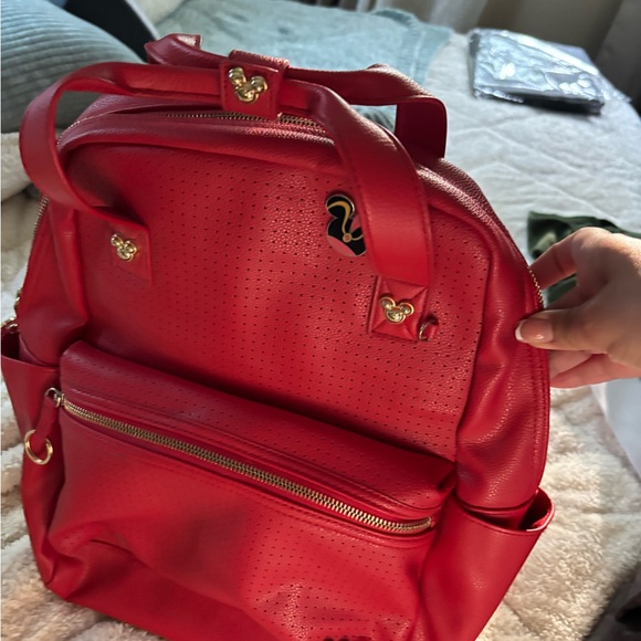 Mickey Mouse Icon Flair Backpack worn only a handful of times - Picture 3 of 6